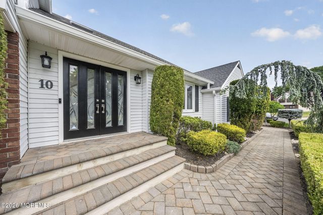 10 Damascus Drive, Marlboro, NJ 07746