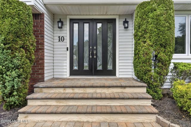 10 Damascus Drive, Marlboro, NJ 07746