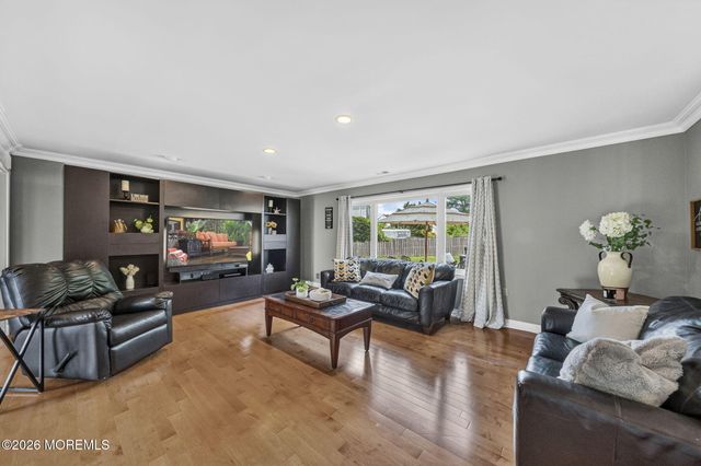 10 Damascus Drive, Marlboro, NJ 07746