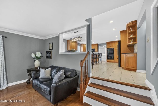 10 Damascus Drive, Marlboro, NJ 07746