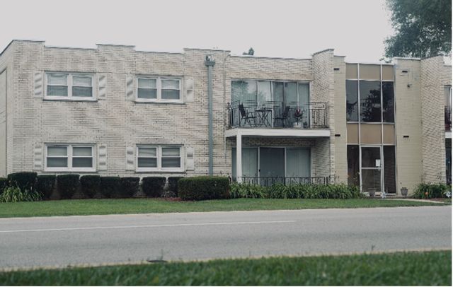 18310 Cherry Creek Drive 2, Homewood, IL 60430