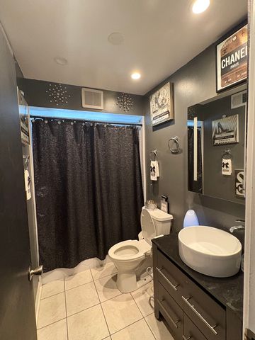 18310 Cherry Creek Drive 2, Homewood, IL 60430