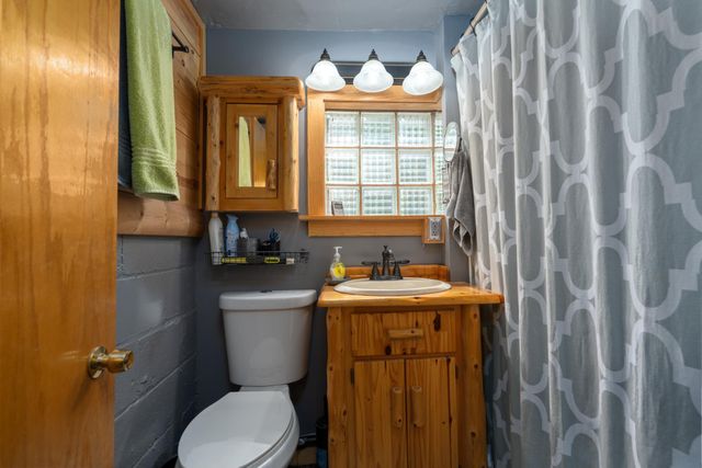 1351 Hungerford Point, Saint Croix Falls, WI 54024