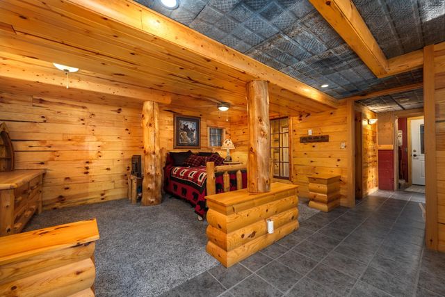 1351 Hungerford Point, Saint Croix Falls, WI 54024