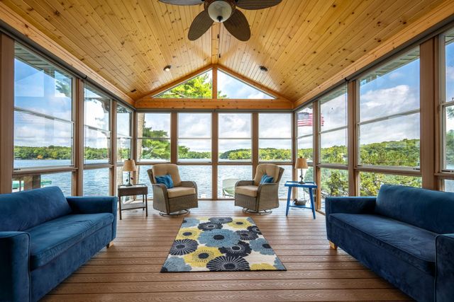 1351 Hungerford Point, Saint Croix Falls, WI 54024