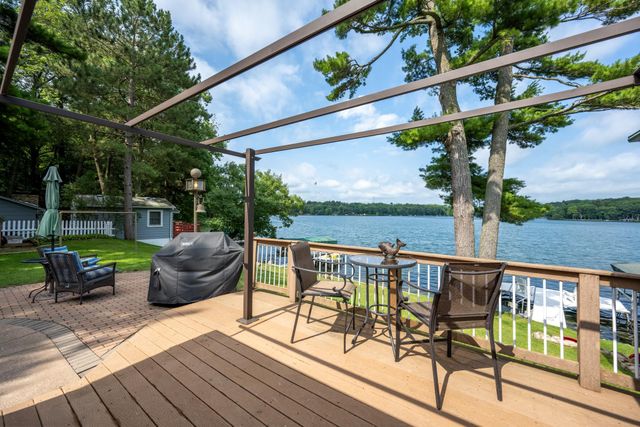 1351 Hungerford Point, Saint Croix Falls, WI 54024