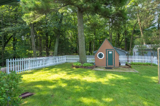 1351 Hungerford Point, Saint Croix Falls, WI 54024