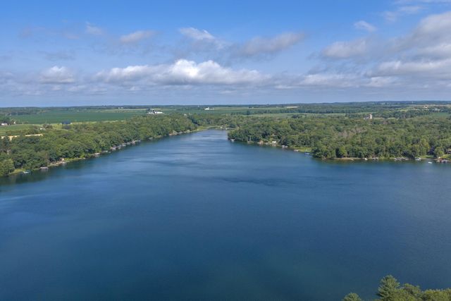 1351 Hungerford Point, Saint Croix Falls, WI 54024