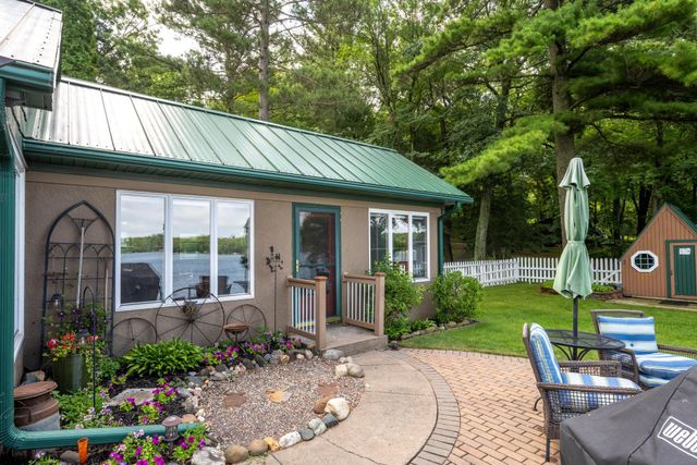 1351 Hungerford Point, Saint Croix Falls, WI 54024