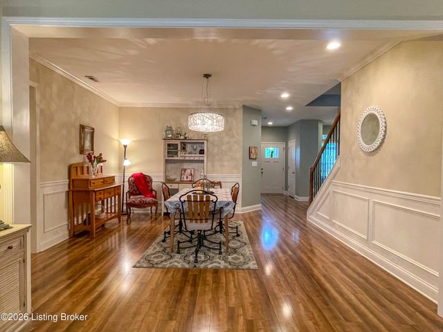 11712 English Meadow Dr, Louisville, KY 40229
