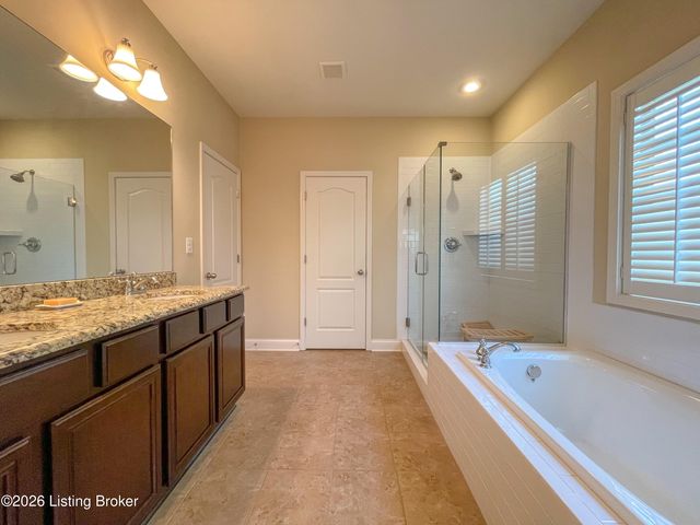 11712 English Meadow Dr, Louisville, KY 40229