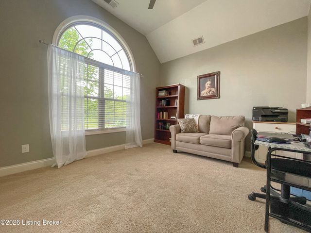 11712 English Meadow Dr, Louisville, KY 40229