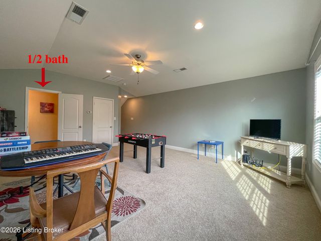 11712 English Meadow Dr, Louisville, KY 40229