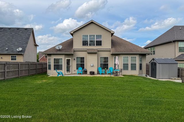 11712 English Meadow Dr, Louisville, KY 40229