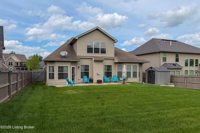 11712 English Meadow Dr, Louisville, KY 40229