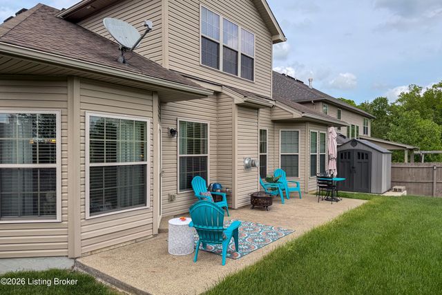 11712 English Meadow Dr, Louisville, KY 40229