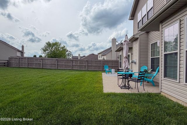 11712 English Meadow Dr, Louisville, KY 40229