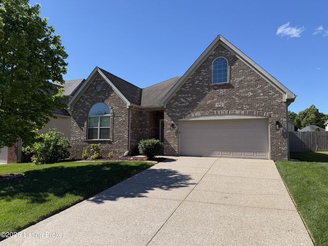 11712 English Meadow Dr, Louisville, KY 40229