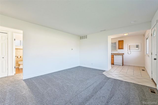 366 S Harris Road, York Charter Township, MI 48198