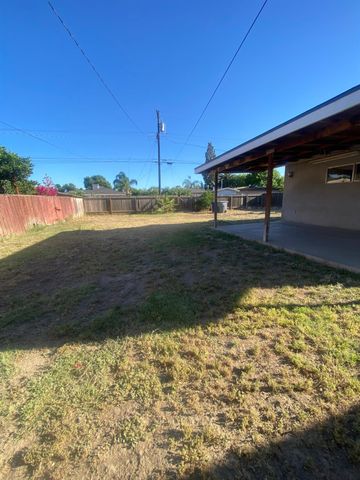 333 E Linden, Reedley, CA 93654