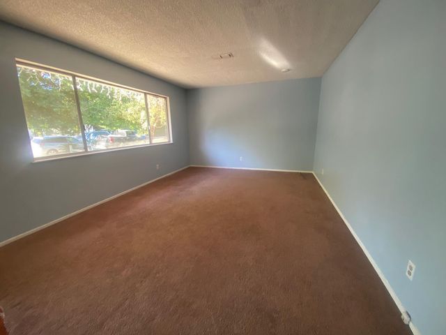 333 E Linden, Reedley, CA 93654