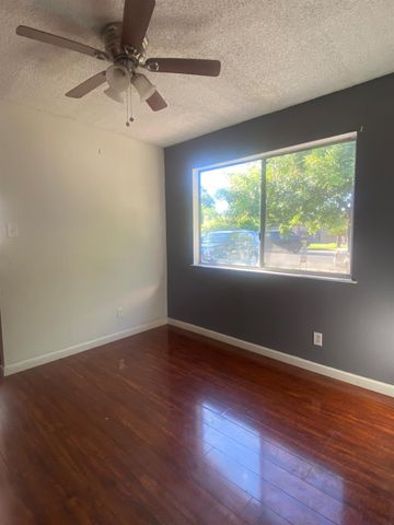 333 E Linden, Reedley, CA 93654