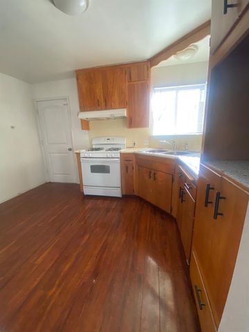 333 E Linden, Reedley, CA 93654