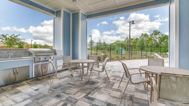 8047 Fox Hunt Dr, Milton, FL 32583