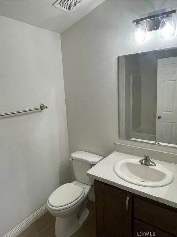 520 Pine 4, Goleta, CA 93117