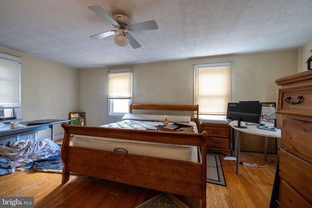 2200 COUNTY, Ardmore, PA 19003