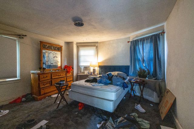 2200 COUNTY, Ardmore, PA 19003