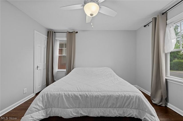 3504 E Scarborough Road, Cleveland Heights, OH 44118