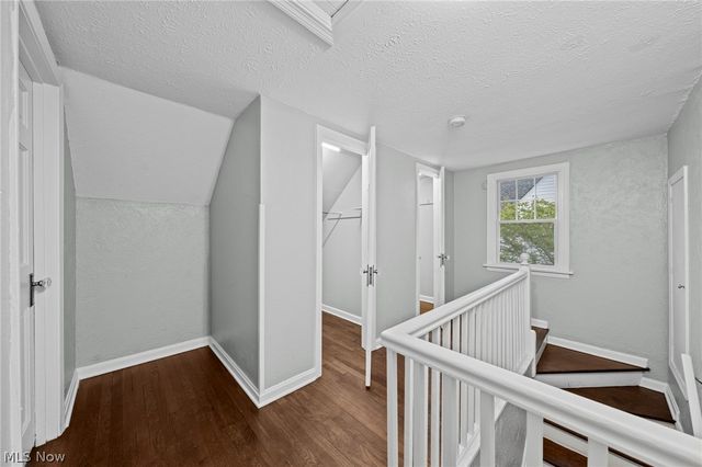 3504 E Scarborough Road, Cleveland Heights, OH 44118