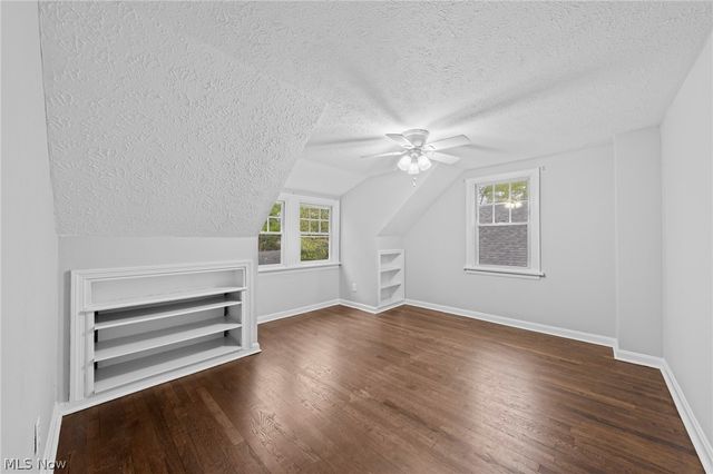 3504 E Scarborough Road, Cleveland Heights, OH 44118