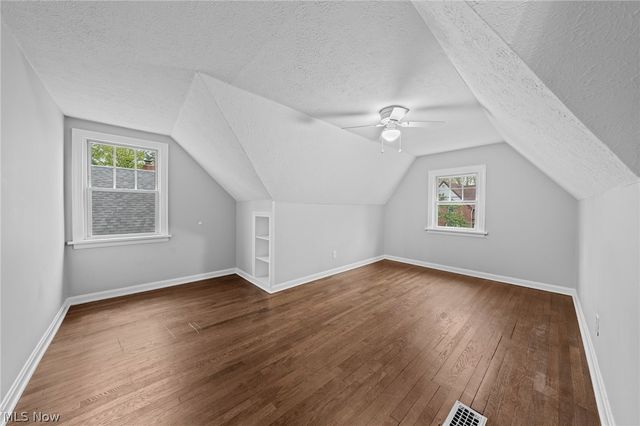 3504 E Scarborough Road, Cleveland Heights, OH 44118