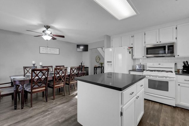 73 S Obsidian Dr, Oakdale, CA 95361