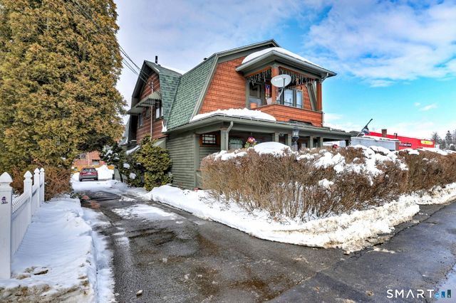 225 Meriden Road, Waterbury, CT 06705