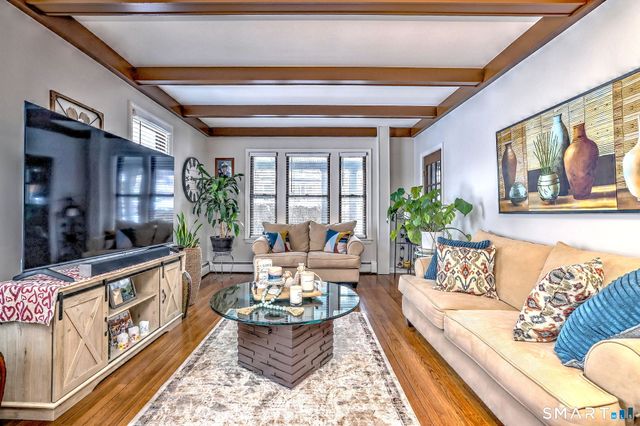 225 Meriden Road, Waterbury, CT 06705