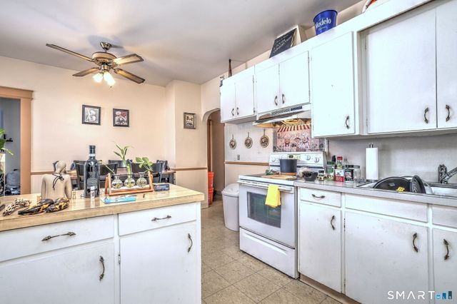 225 Meriden Road, Waterbury, CT 06705