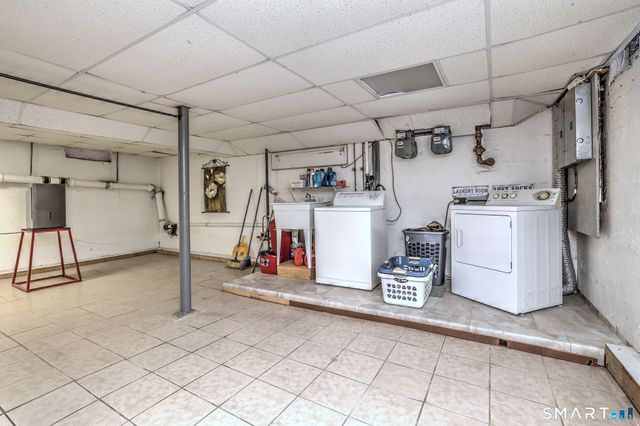 225 Meriden Road, Waterbury, CT 06705