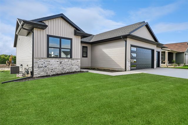 1423 Echo Ridge Lane, Marion, IA 52302
