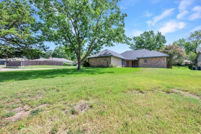 306 Swan Ridge Place, Duncanville, TX 75137