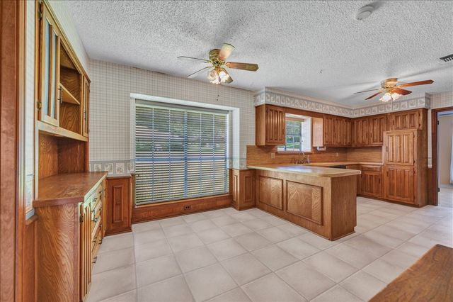 306 Swan Ridge Place, Duncanville, TX 75137