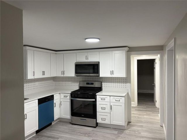 610 Killingly St 2, Johnston, RI 02919
