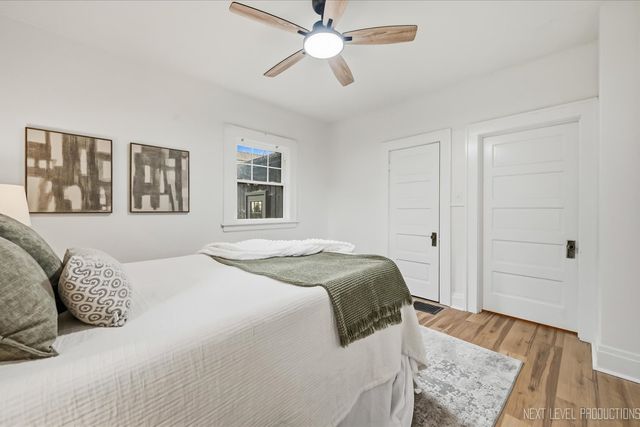 609 S 5th Avenue, St. Charles, IL 60174