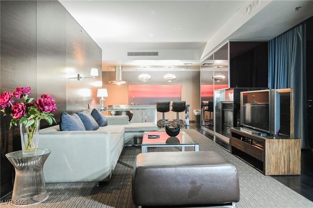 4381 FLAMINGO Road 2201, Las Vegas, NV 89103