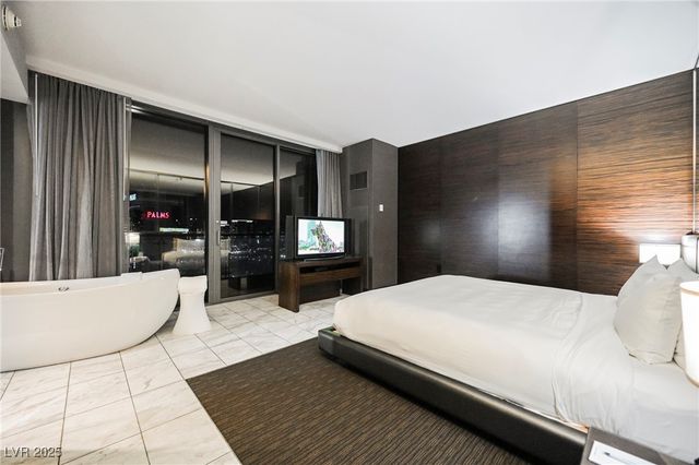 4381 FLAMINGO Road 2201, Las Vegas, NV 89103