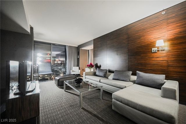 4381 FLAMINGO Road 2201, Las Vegas, NV 89103