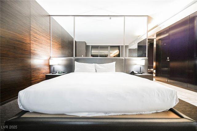 4381 FLAMINGO Road 2201, Las Vegas, NV 89103