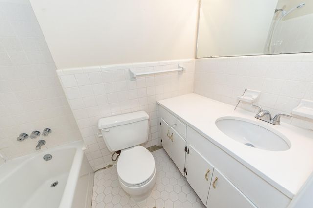 777 Bonham Drive, Charleston, SC 29412